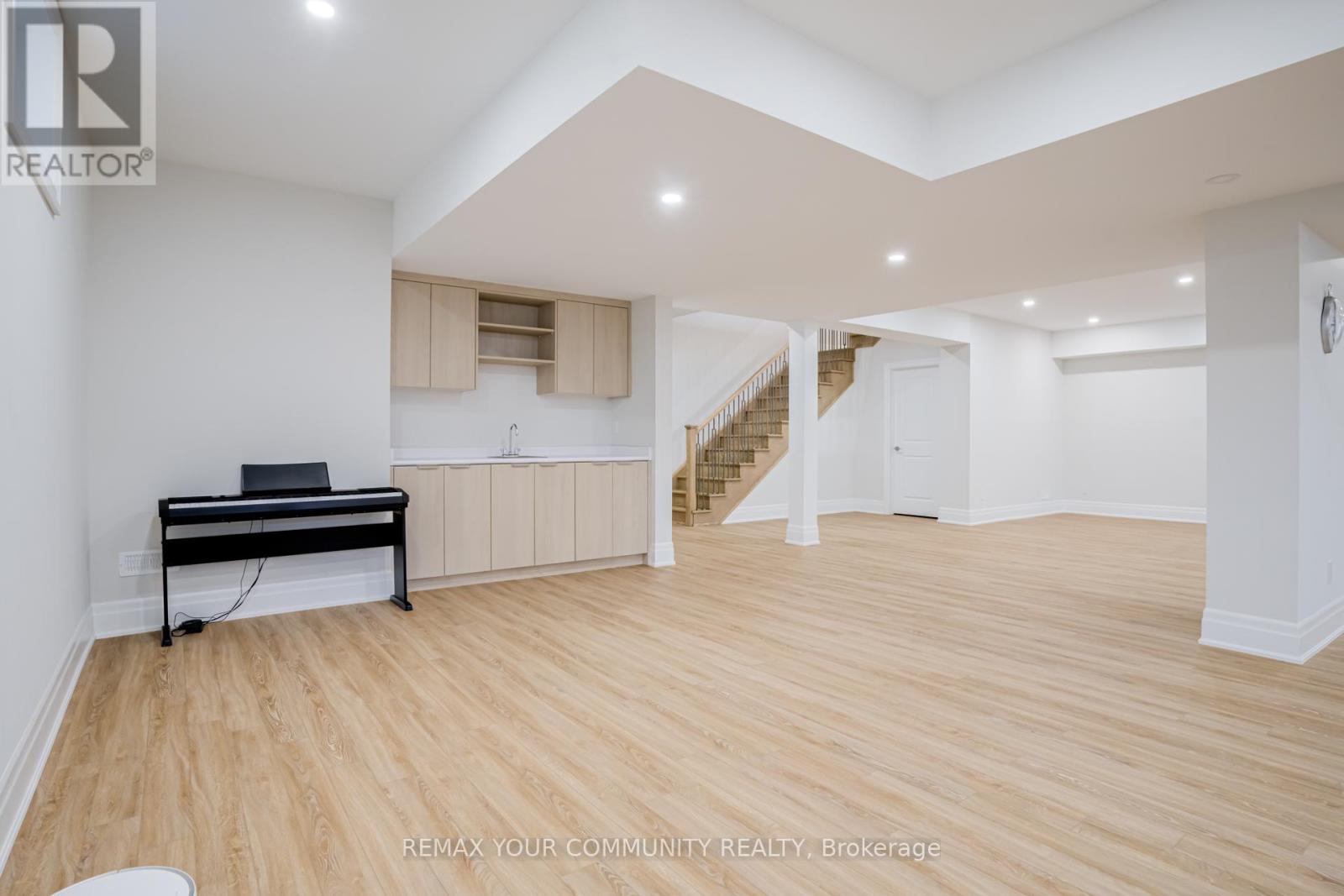 Single Family House for Sale in  CASAVANT COURT Vaughan (Patterson) 