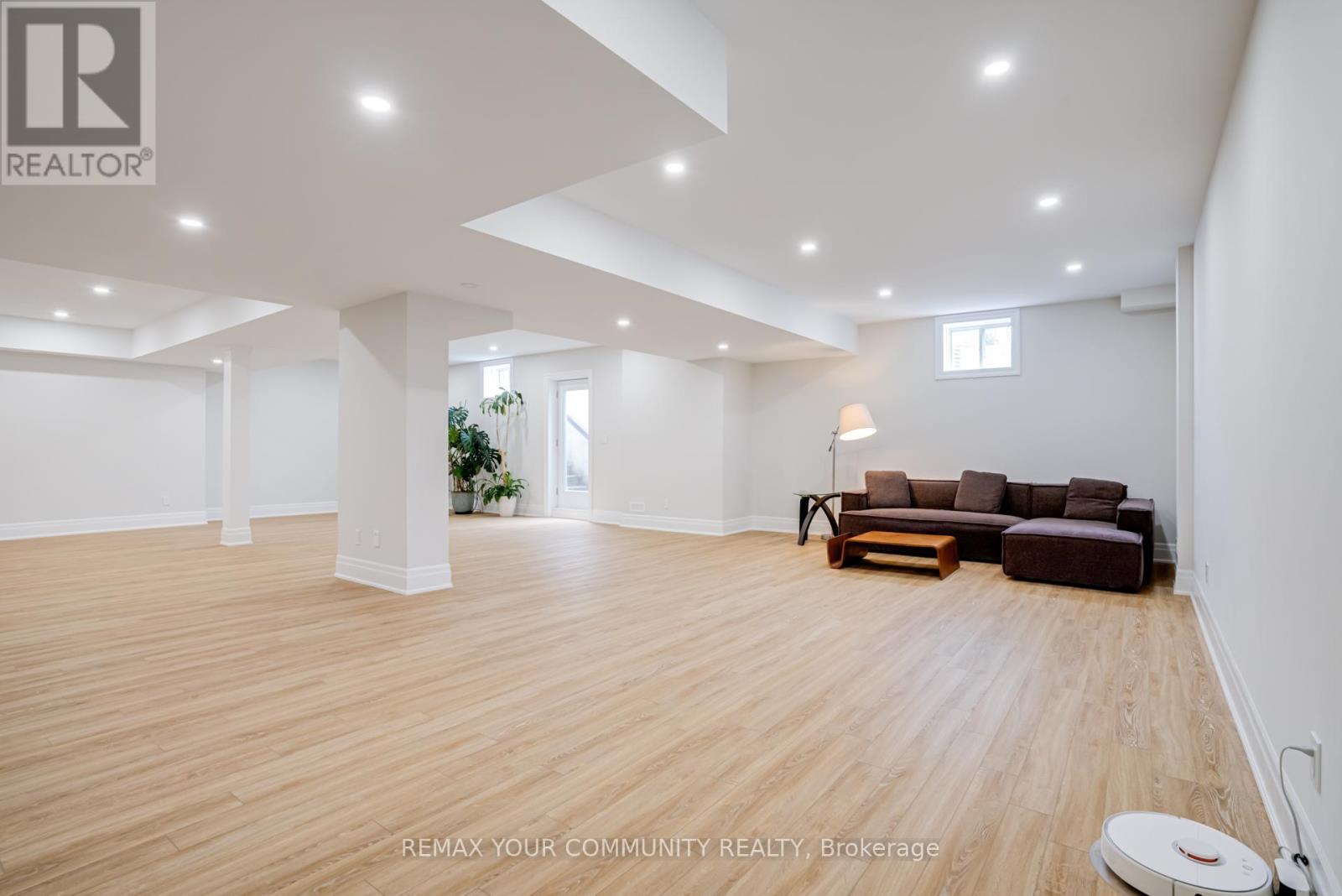 Single Family House for Sale in  CASAVANT COURT Vaughan (Patterson) 