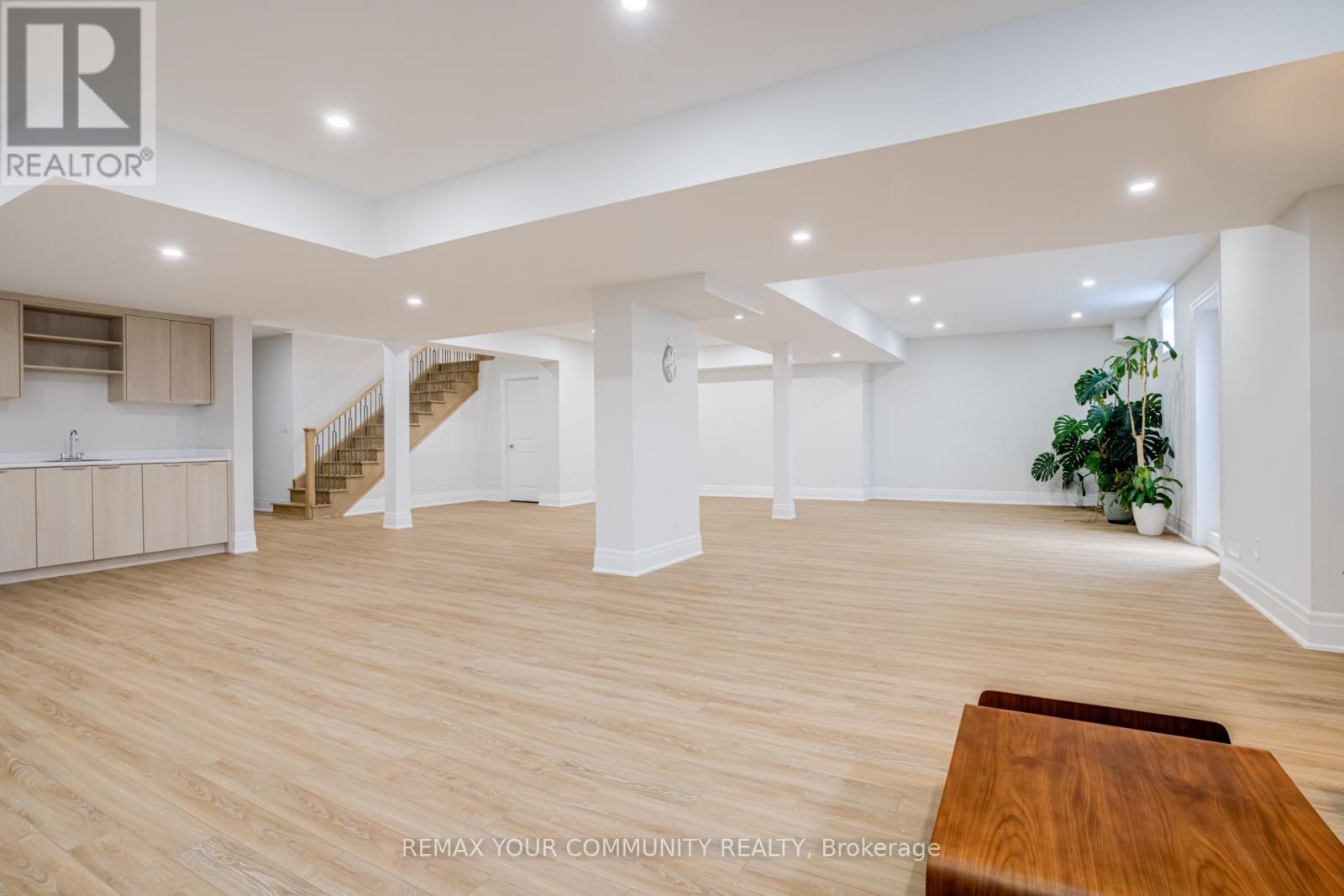 Single Family House for Sale in  CASAVANT COURT Vaughan (Patterson) 