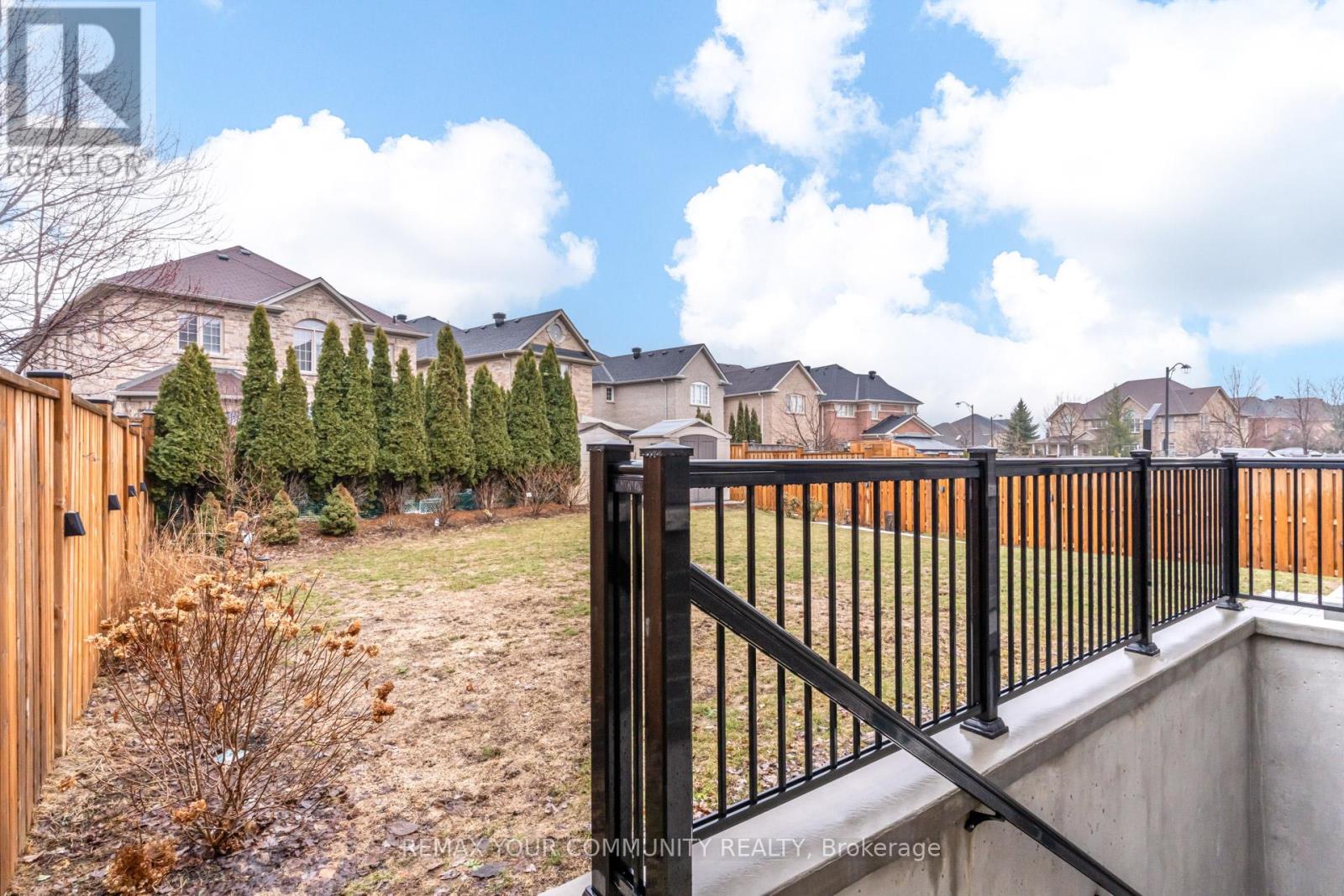 Single Family House for Sale in  CASAVANT COURT Vaughan (Patterson) 