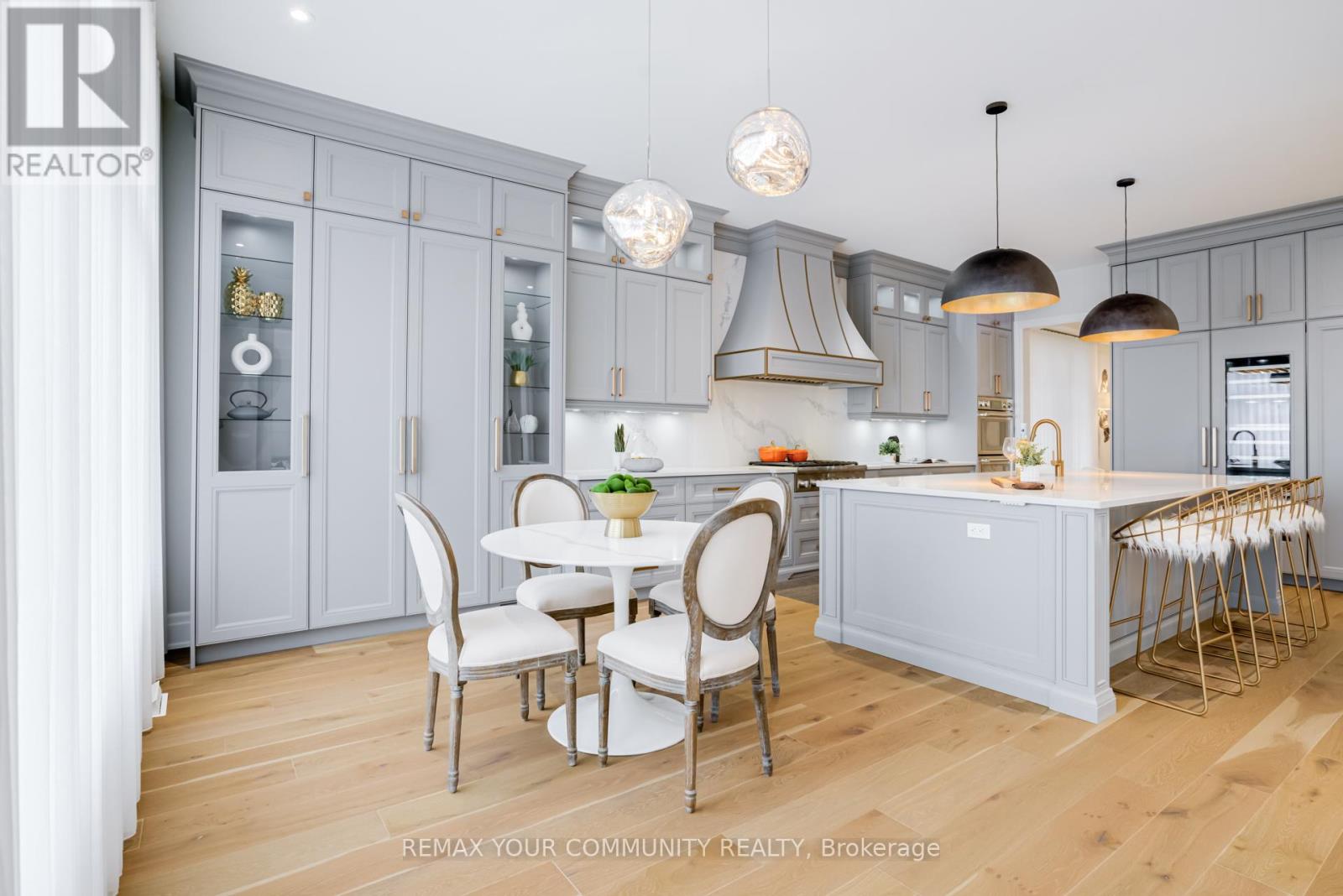 Single Family House for Sale in  CASAVANT COURT Vaughan (Patterson) 