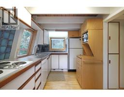 1550 Dalziel Rd, Denman Island, BC V0R1T0 Photo 22