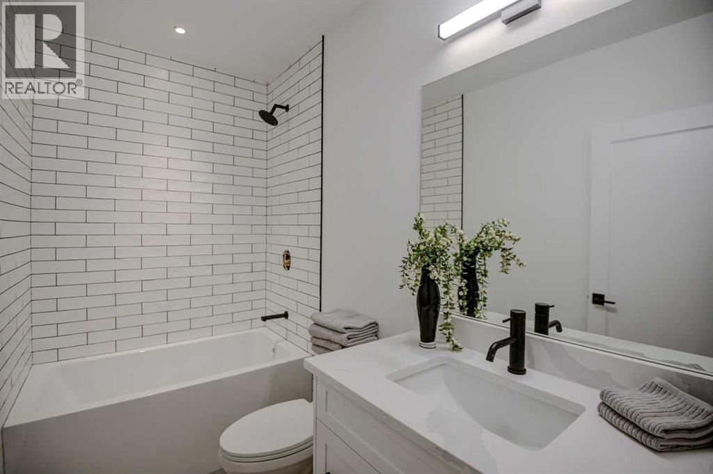 Single Family House for Sale in   Avenue NW Capitol Hill Calgary 