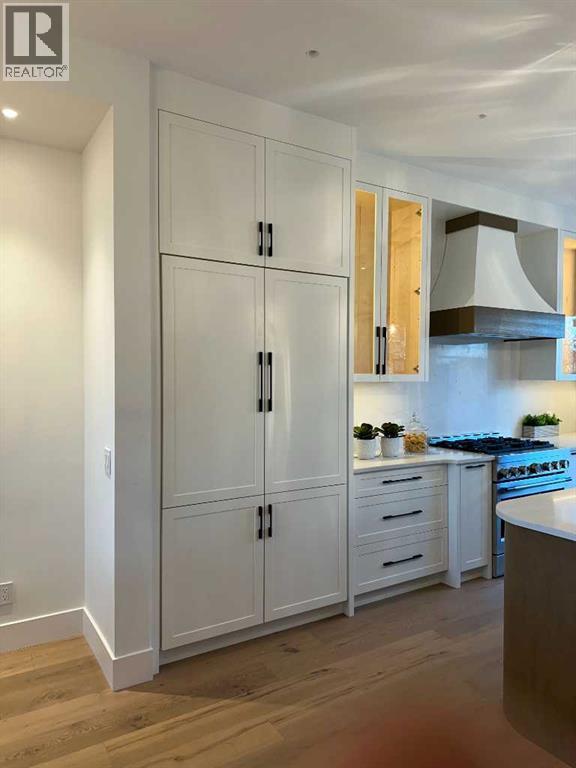 Single Family House for Sale in   Avenue NW Capitol Hill Calgary 