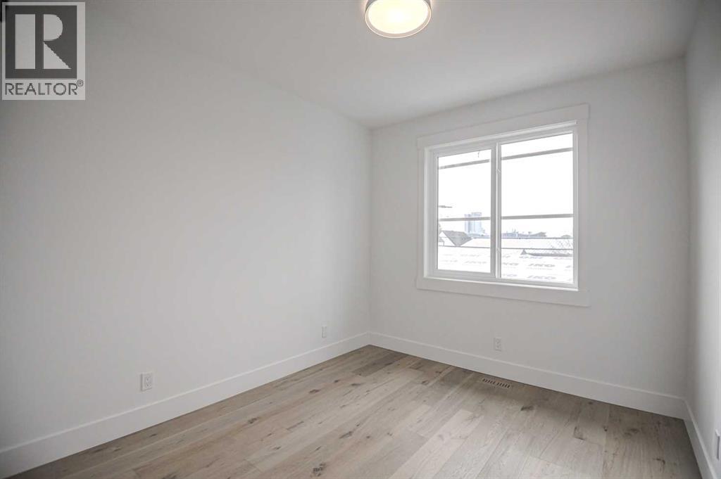 Single Family House for Sale in   Avenue NW Capitol Hill Calgary 