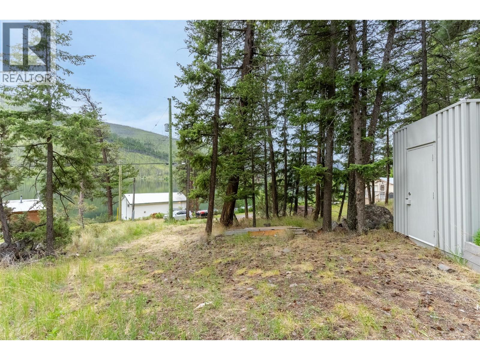 2526 Loon Lake Road, Loon Lake