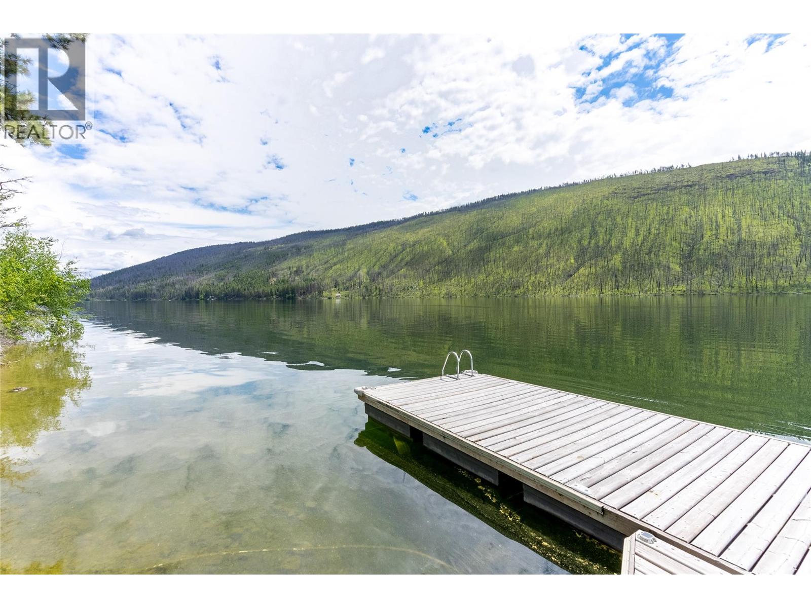 2526 Loon Lake Road, Loon Lake
