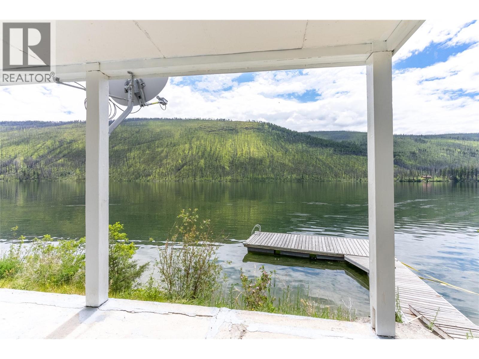 2526 Loon Lake Road, Loon Lake