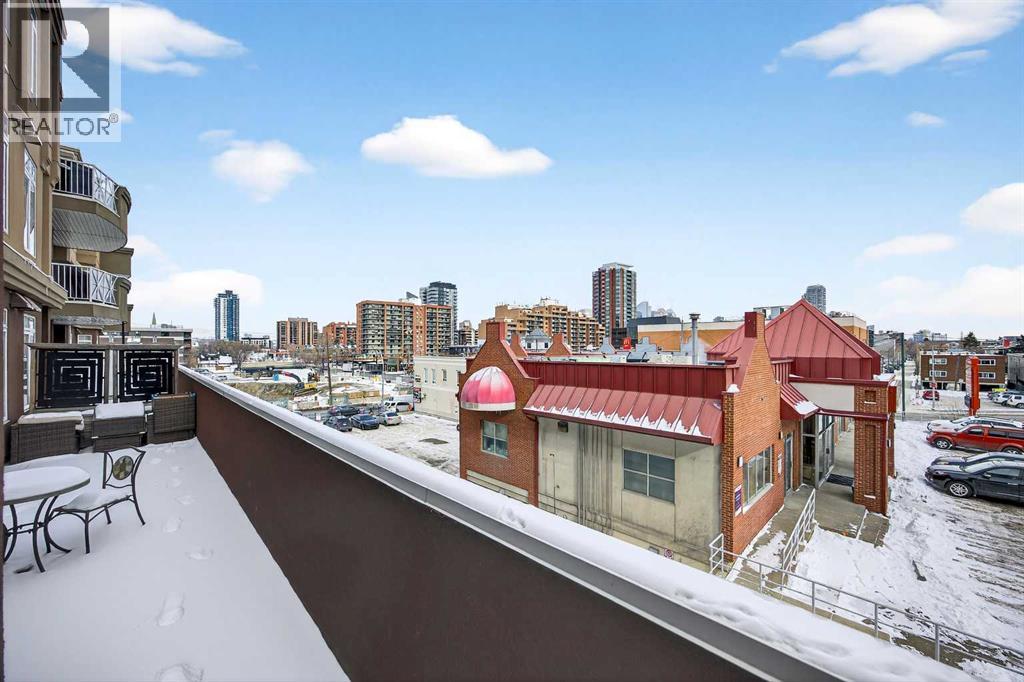 Single Family House for Sale in   A Street SW Bankview Calgary 