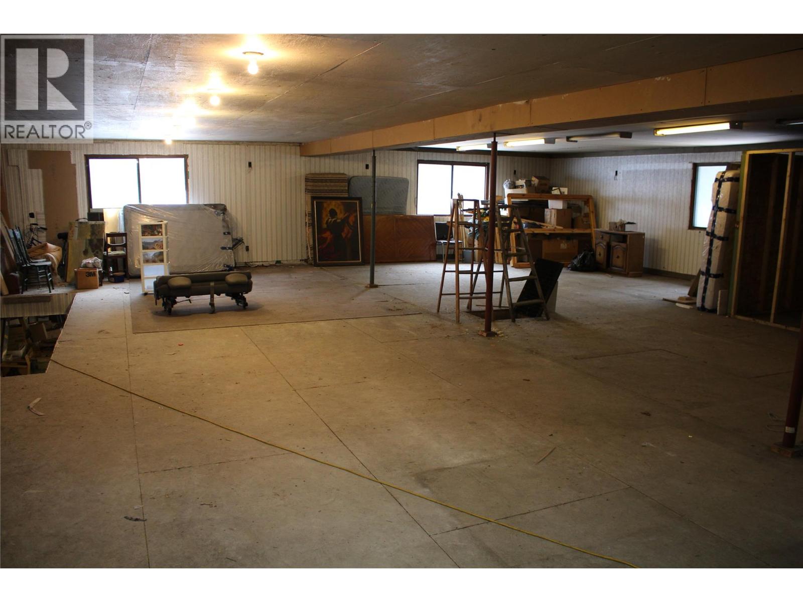 4850 FOOTHILL ROAD SW - 20