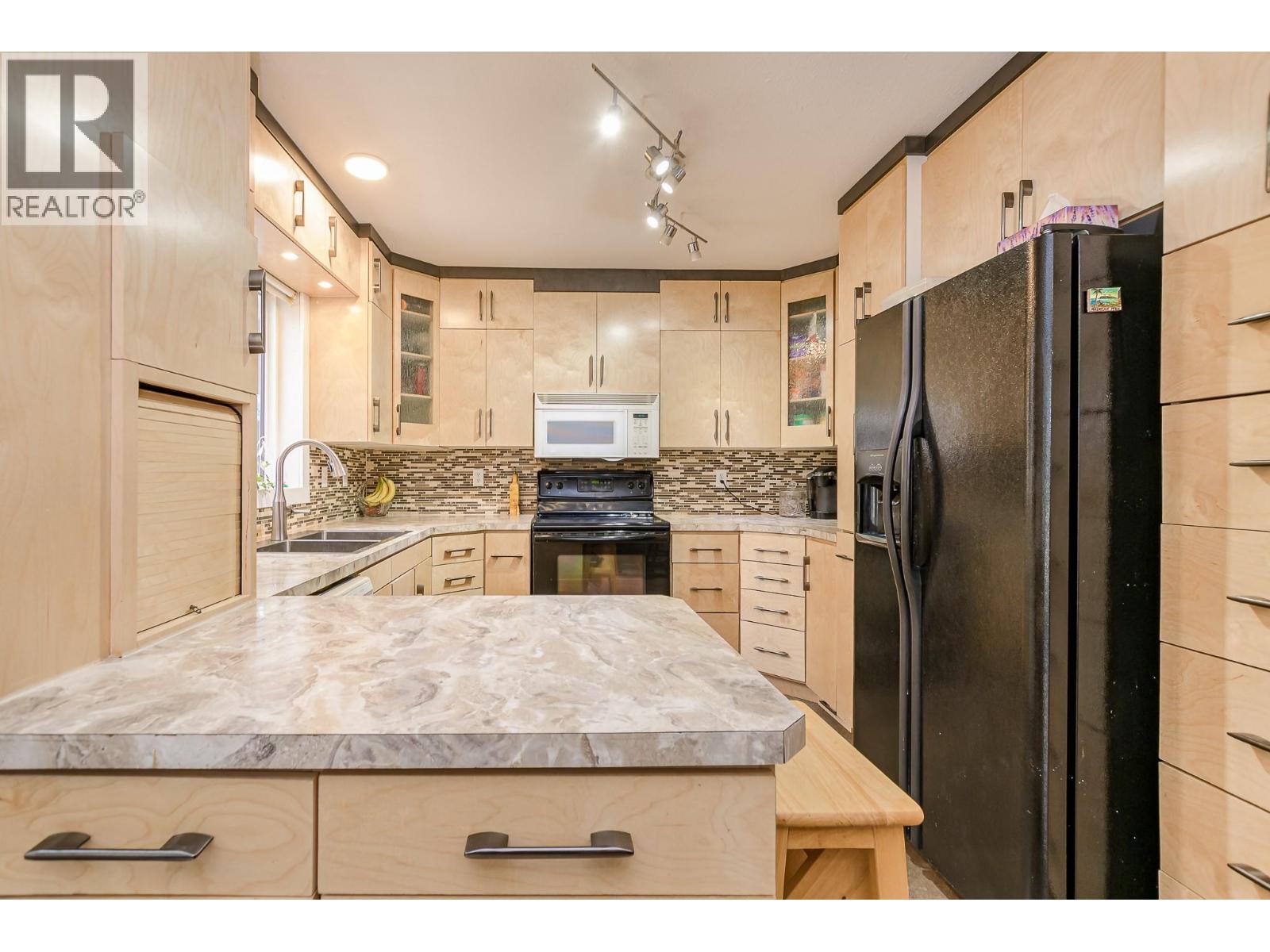 4850 FOOTHILL ROAD SW - 29