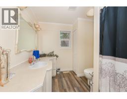 4850 Foothill Road Sw, Salmon Arm, BC V1E3C2 Photo 42