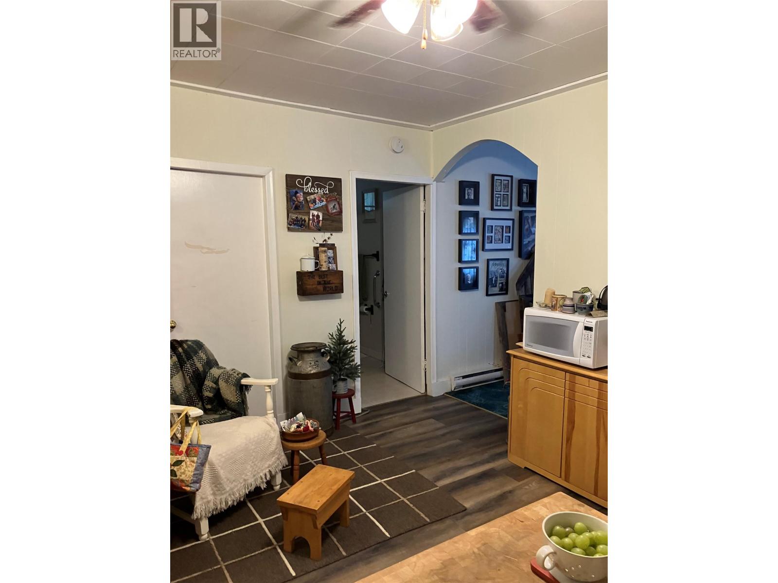 4850 FOOTHILL ROAD SW - 79