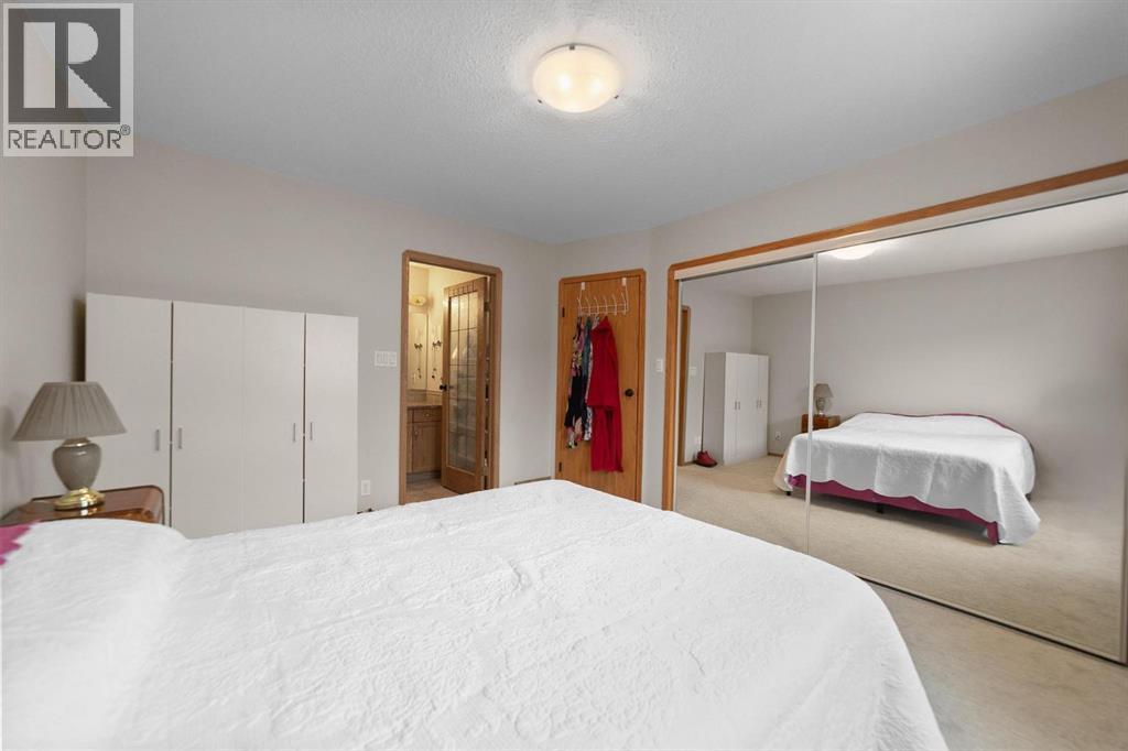 
          6308 30 Avenue
            <br/>
            <span>Camrose</span>
            , 
            <span>AB</span>
             <span>T4V4V9</span>
         - Photo 12