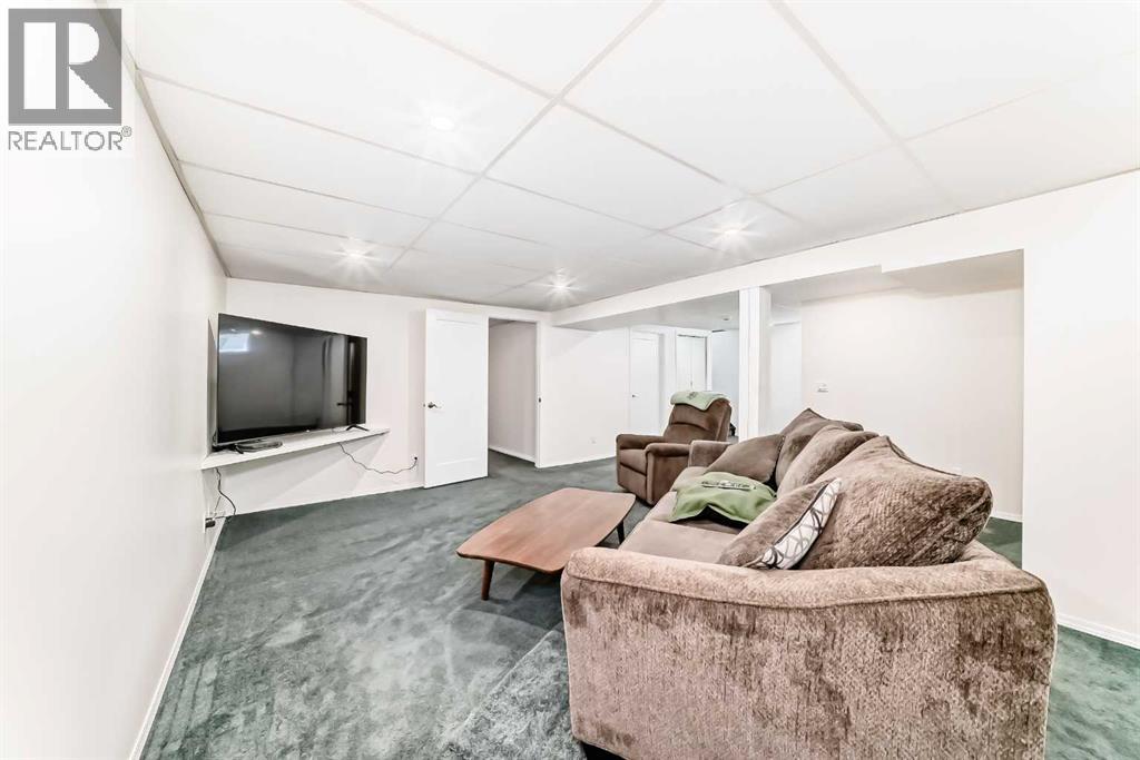 Single Family House Bungalow for Sale in  Huntridge Road NE Huntington Hills Calgary 