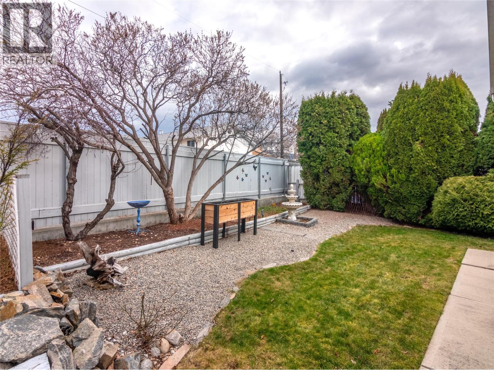 999 Burnaby Avenue Unit# 9, Penticton