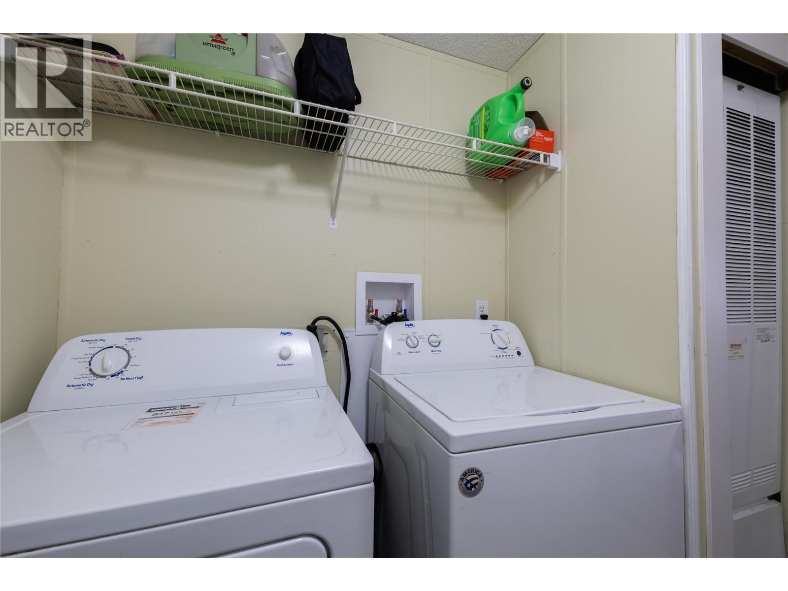 #77 1555 HOWE ROAD - 25