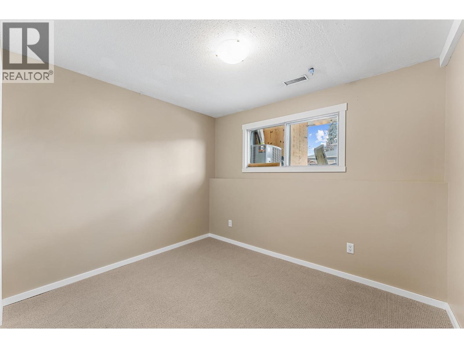 859 Francis Avenue, Kelowna