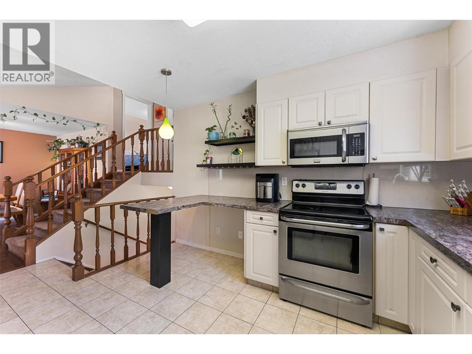 859 Francis Avenue, Kelowna