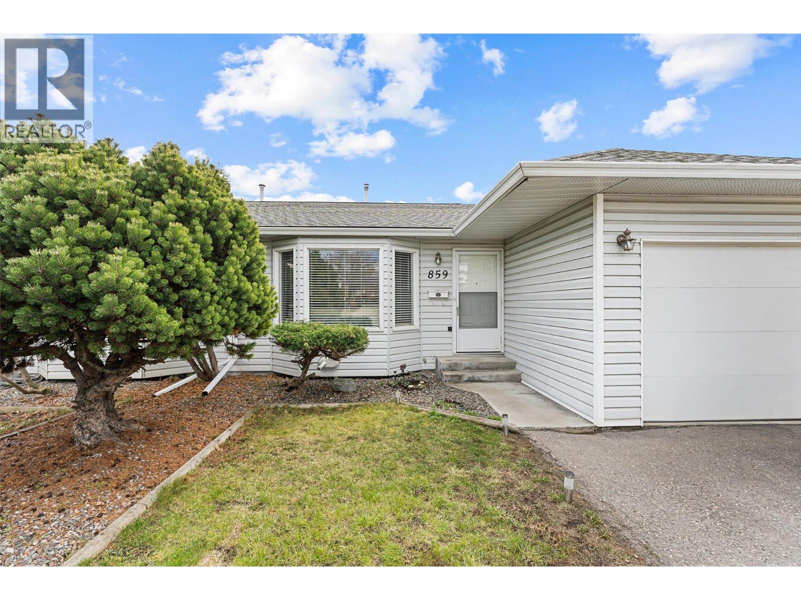 859 Francis Avenue, Kelowna