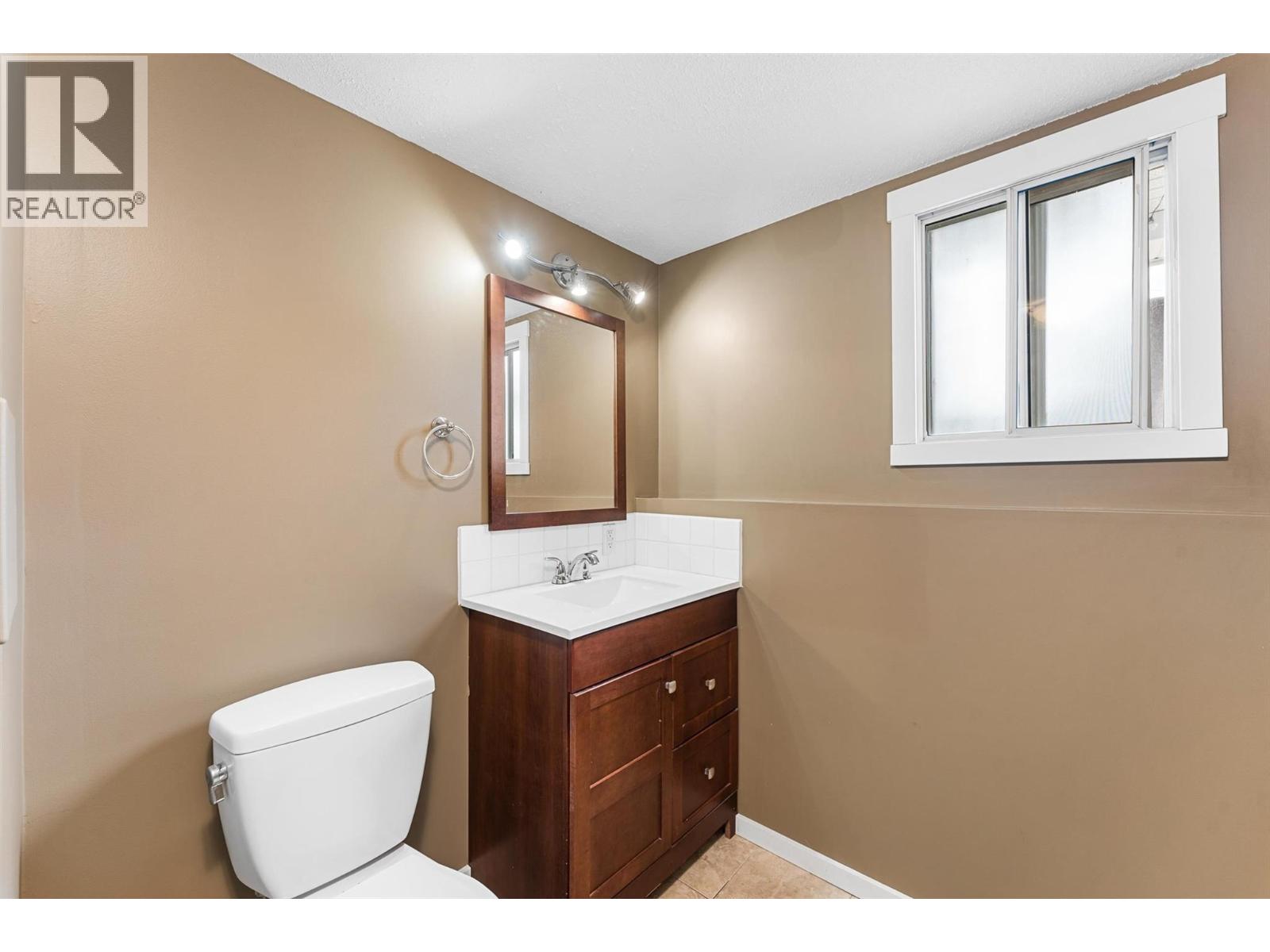 859 Francis Avenue, Kelowna