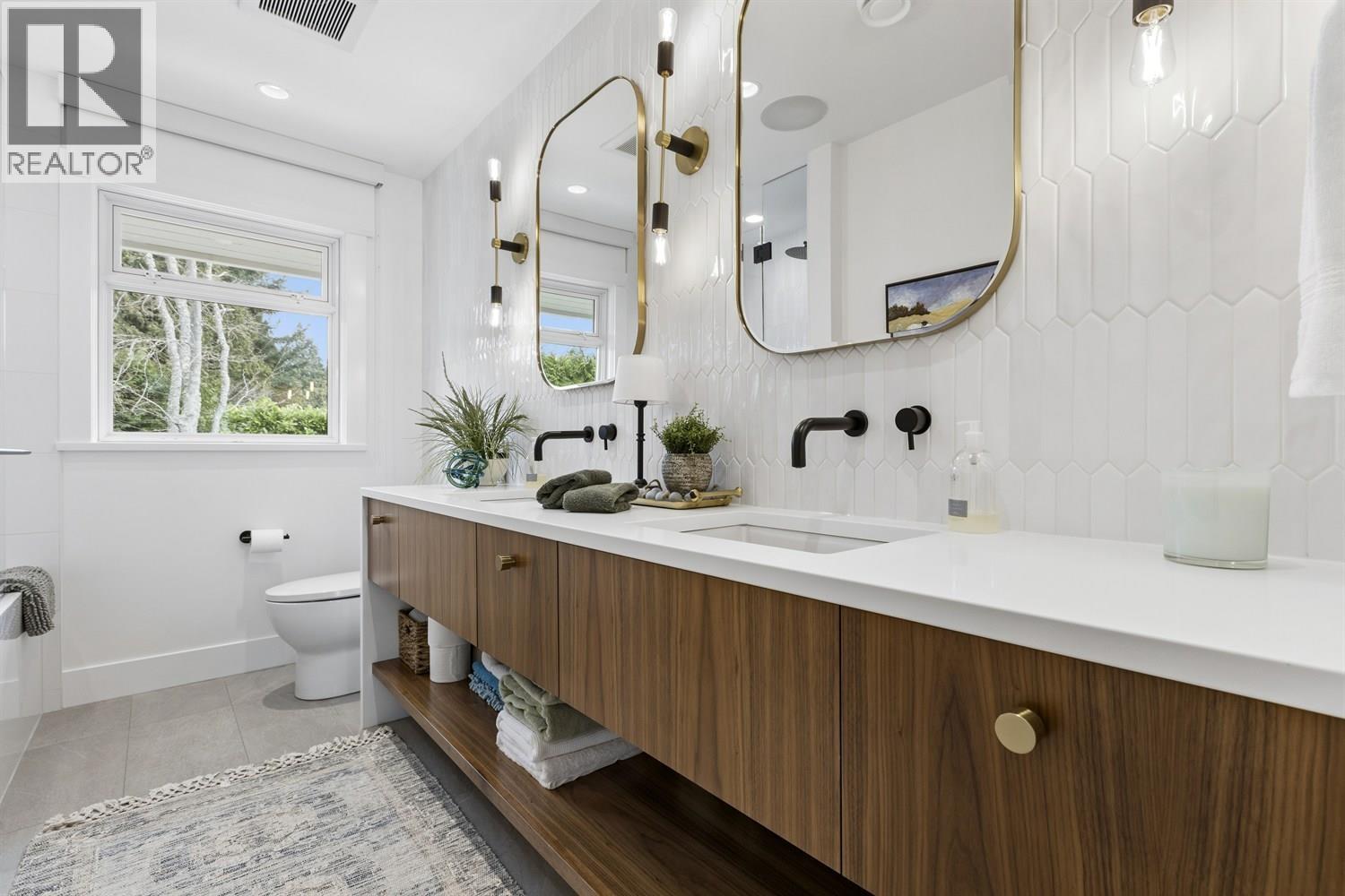 1086 PACIFIC Court, Delta