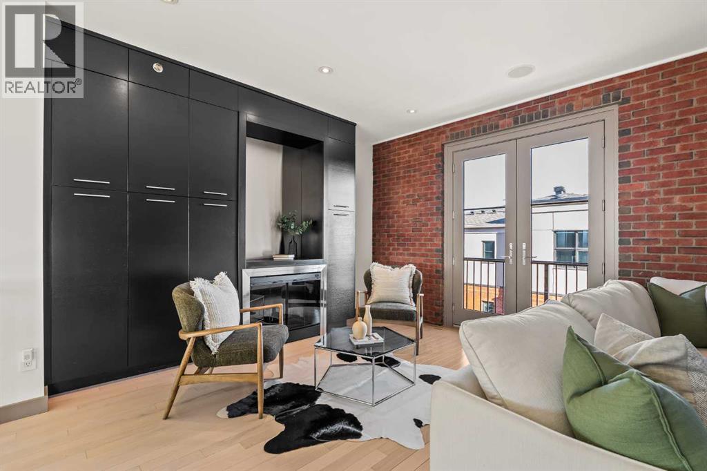 Single Family House for Sale in  Aspen Meadows Hill SW Aspen Woods Calgary 