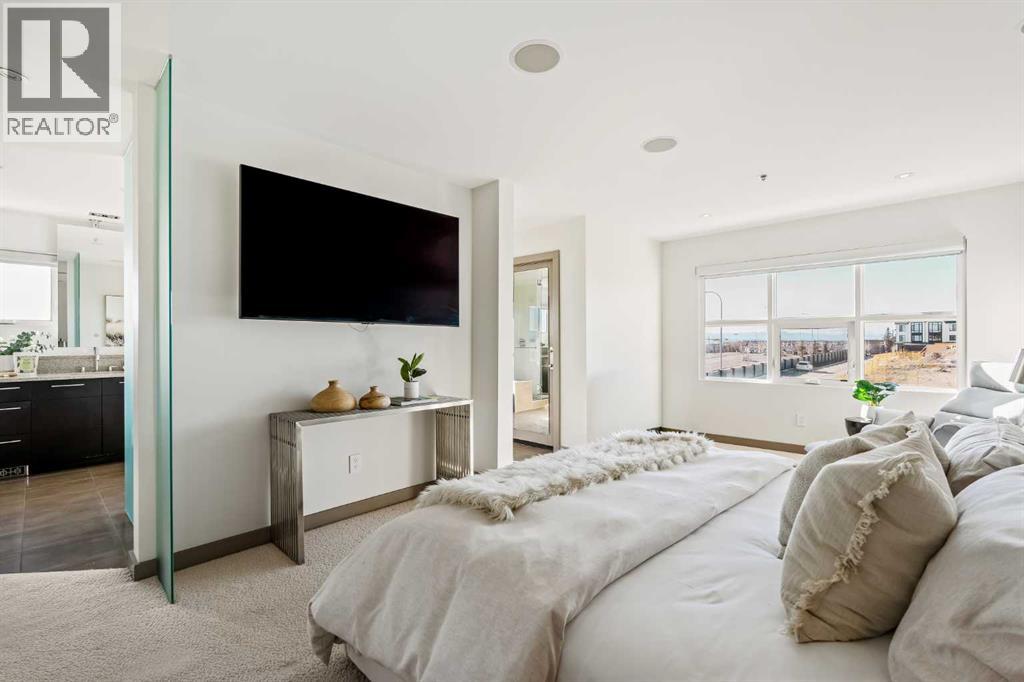 Single Family House for Sale in  Aspen Meadows Hill SW Aspen Woods Calgary 