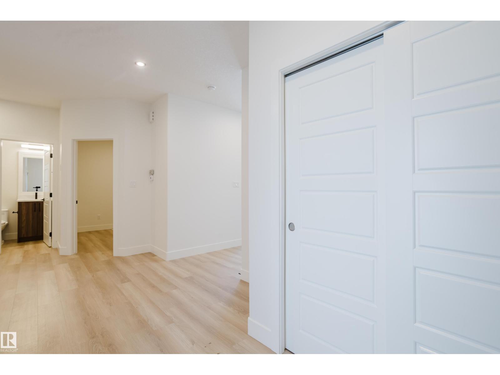 2807 191 ST NW - 4