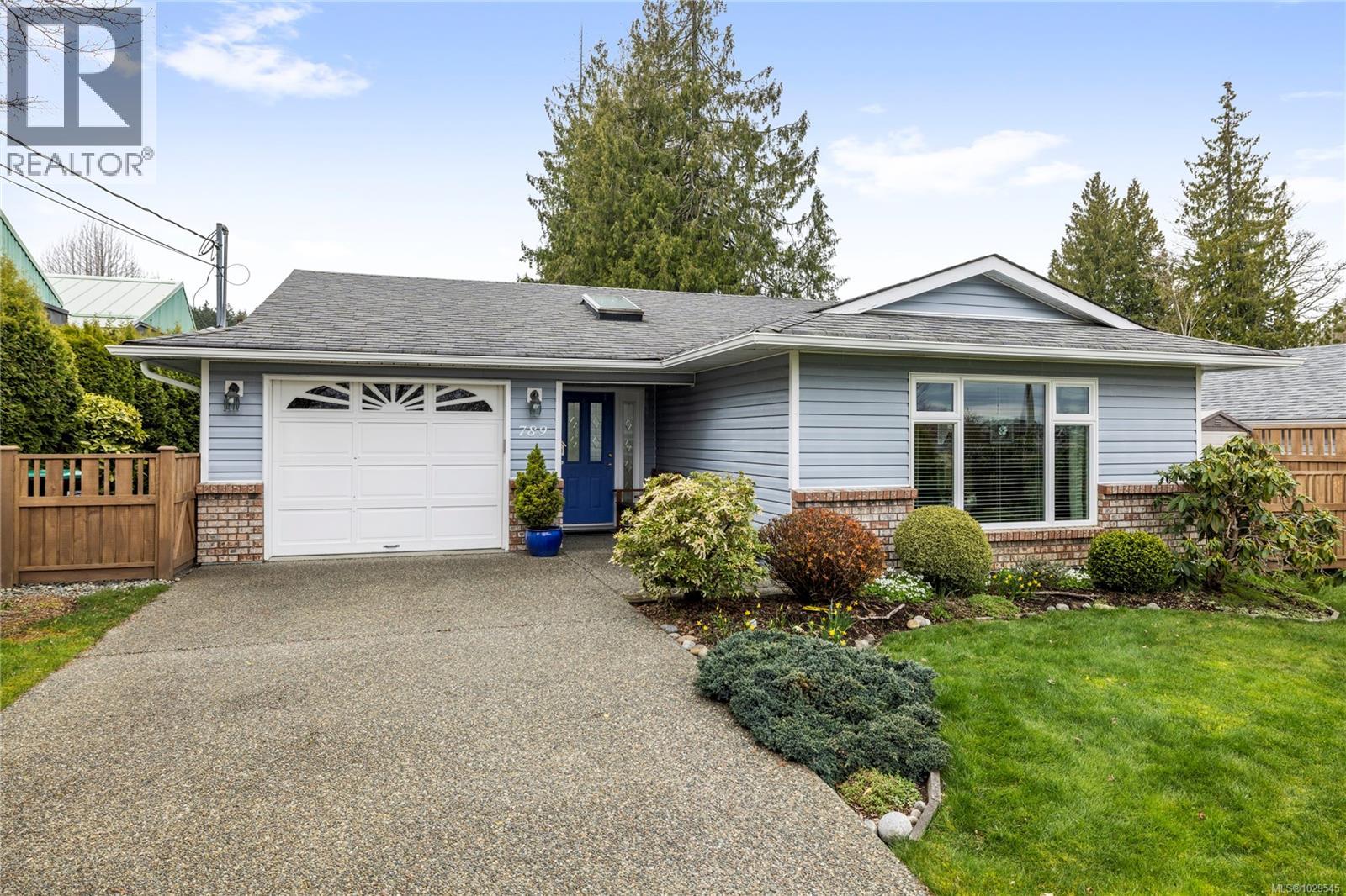 789 PRIMROSE ST - 24