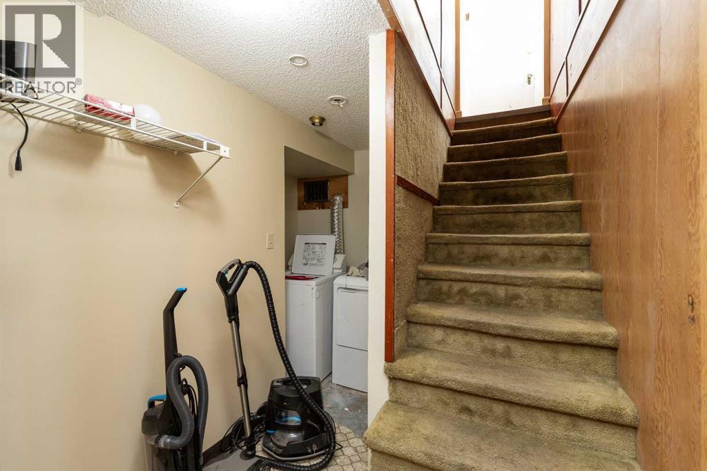 
          920 13 Street South
            <br/>
            <span>Lethbridge</span>
            , 
            <span>AB</span>
             <span>T1J2X2</span>
         - Photo 18