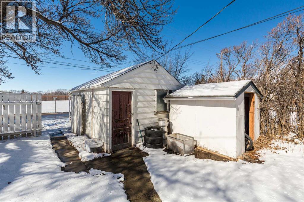 
          920 13 Street South
            <br/>
            <span>Lethbridge</span>
            , 
            <span>AB</span>
             <span>T1J2X2</span>
         - Photo 33