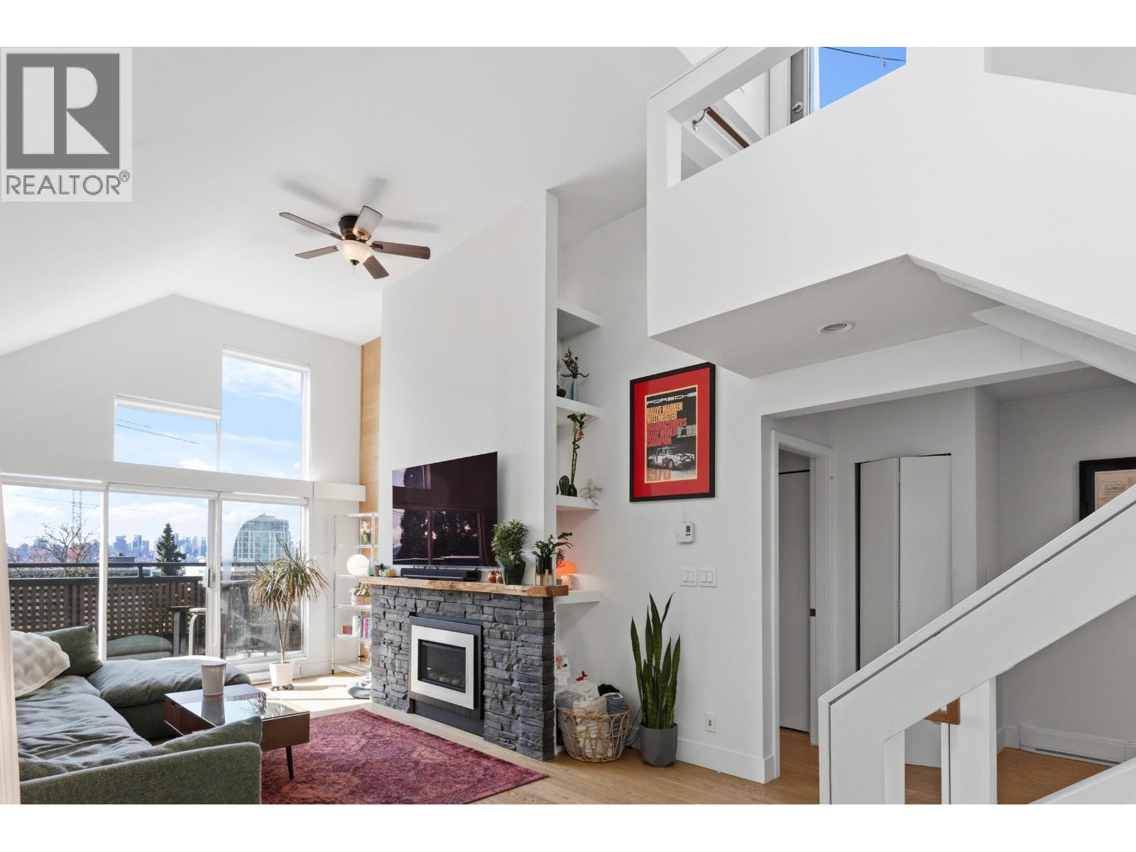 D 225 4TH Street - main photo