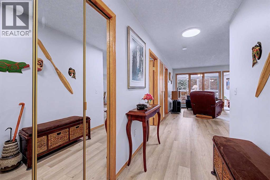 Single Family House for Sale in   Sierra Morena Boulevard SW Signal Hill Calgary 