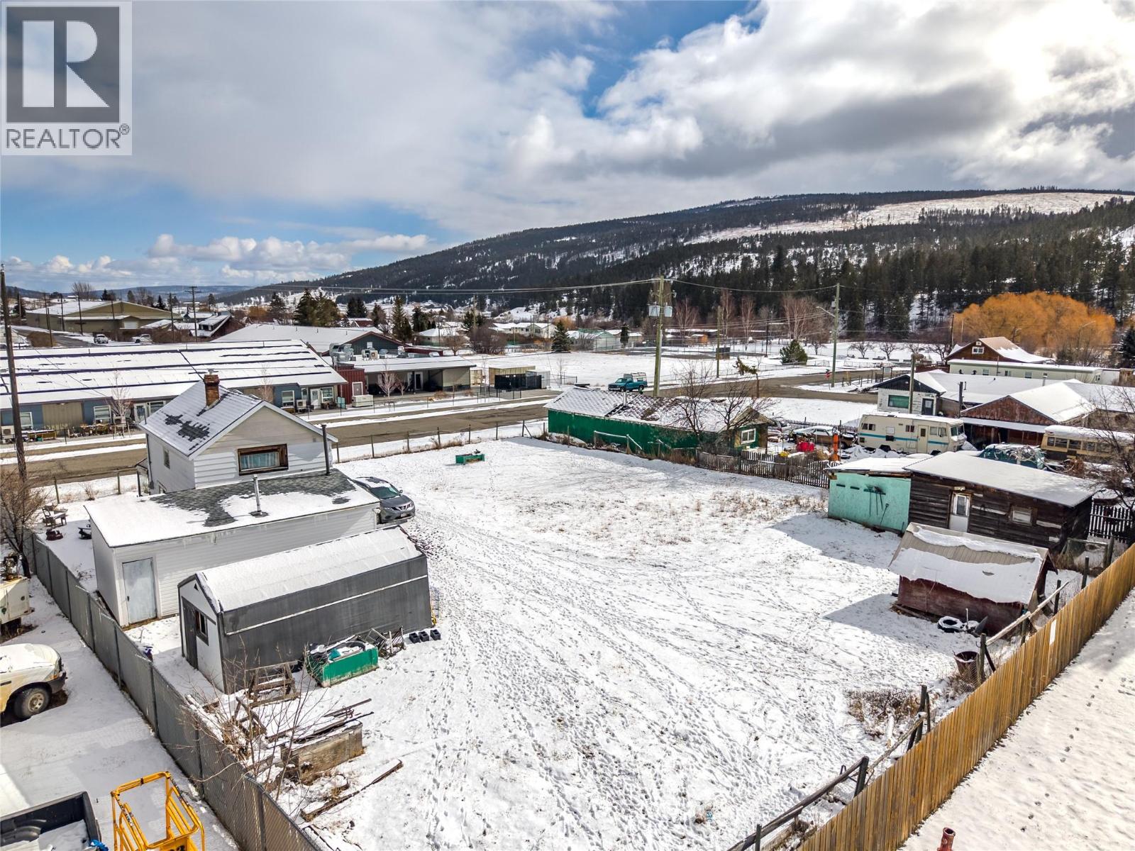 307 SMITH AVENUE - 34