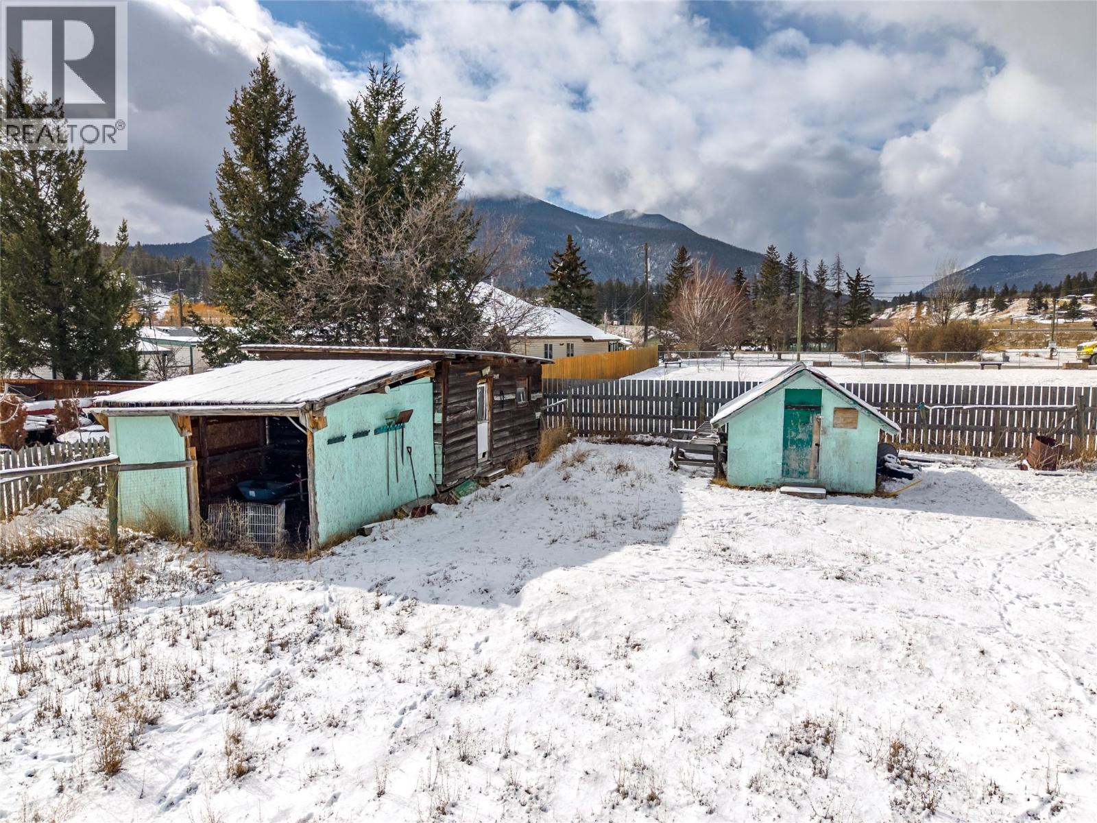 307 SMITH AVENUE - 35