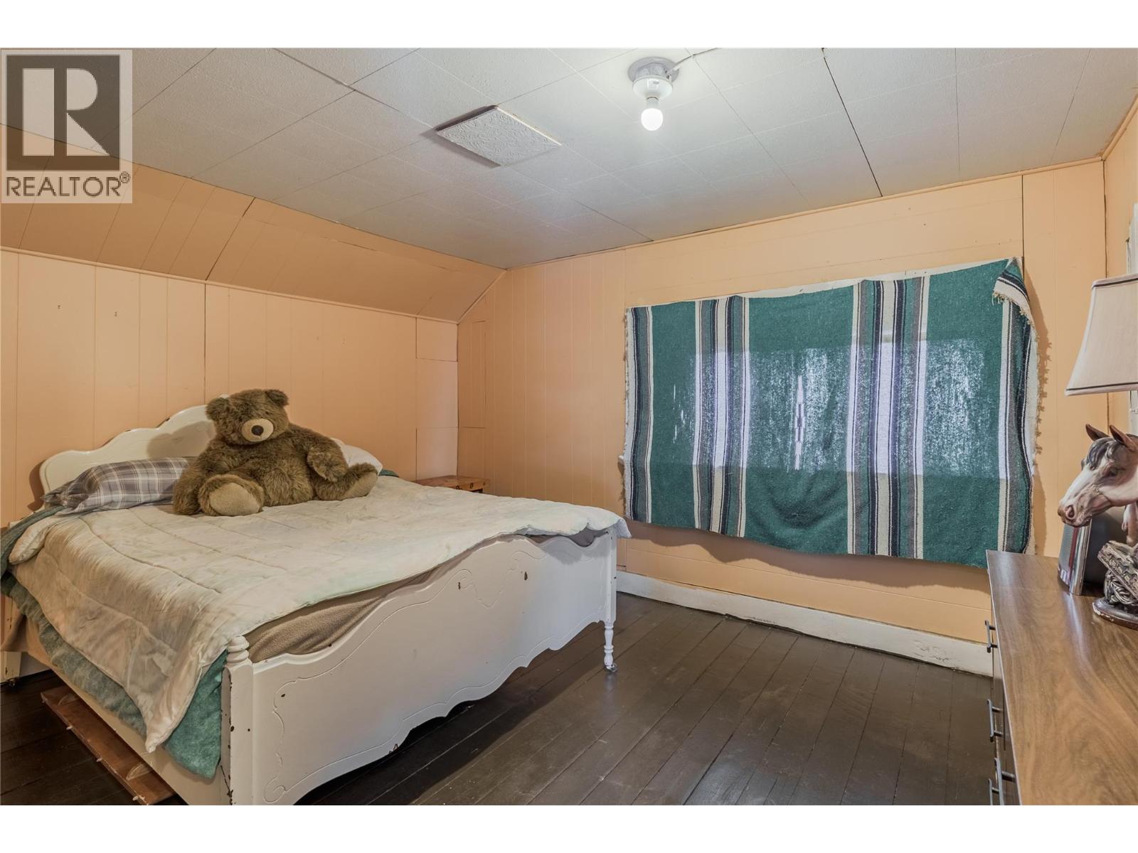 307 SMITH AVENUE - 20