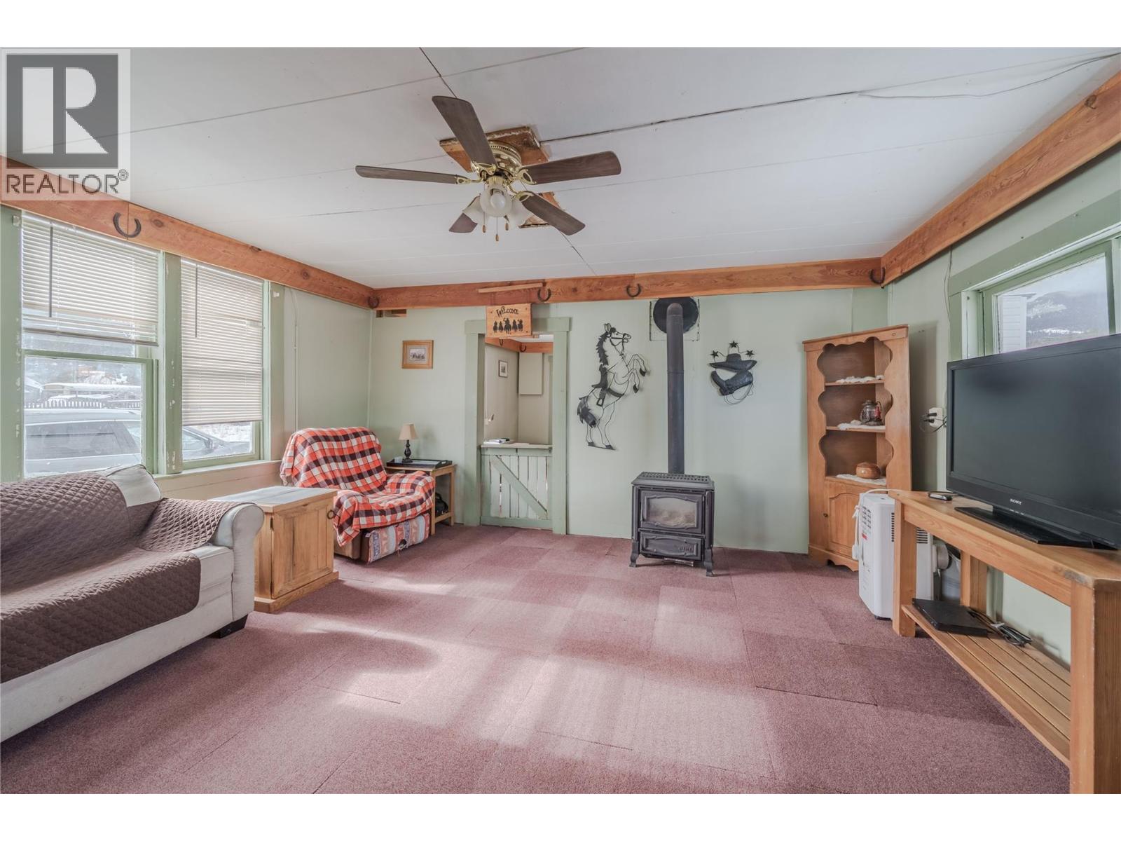 307 SMITH AVENUE - Image 3