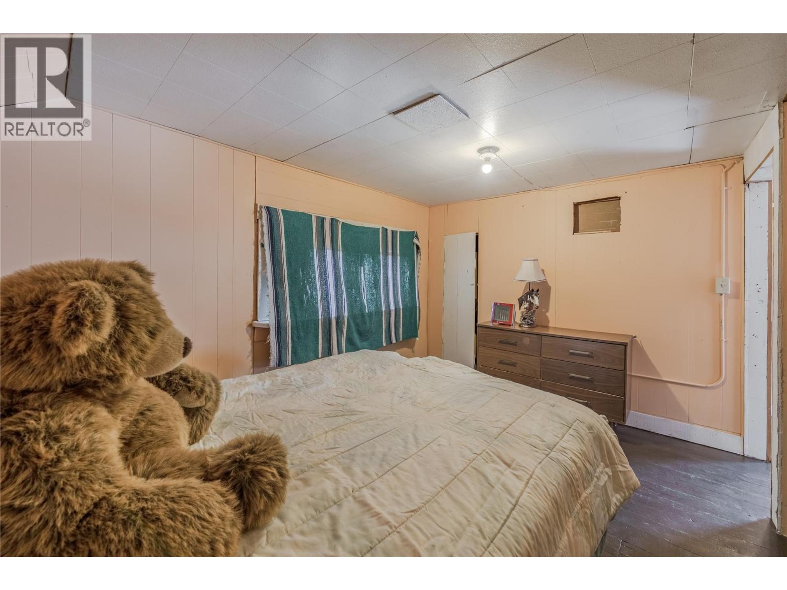 307 SMITH AVENUE - 21