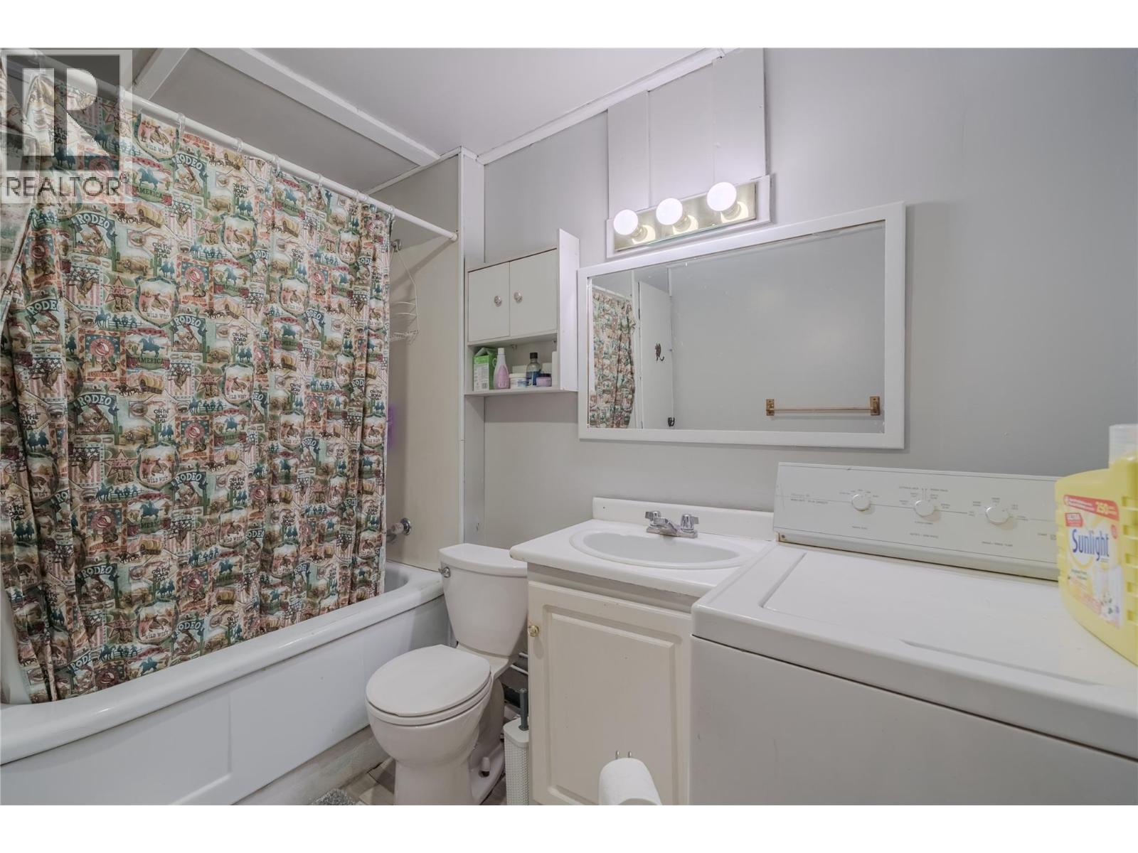 307 SMITH AVENUE - 15