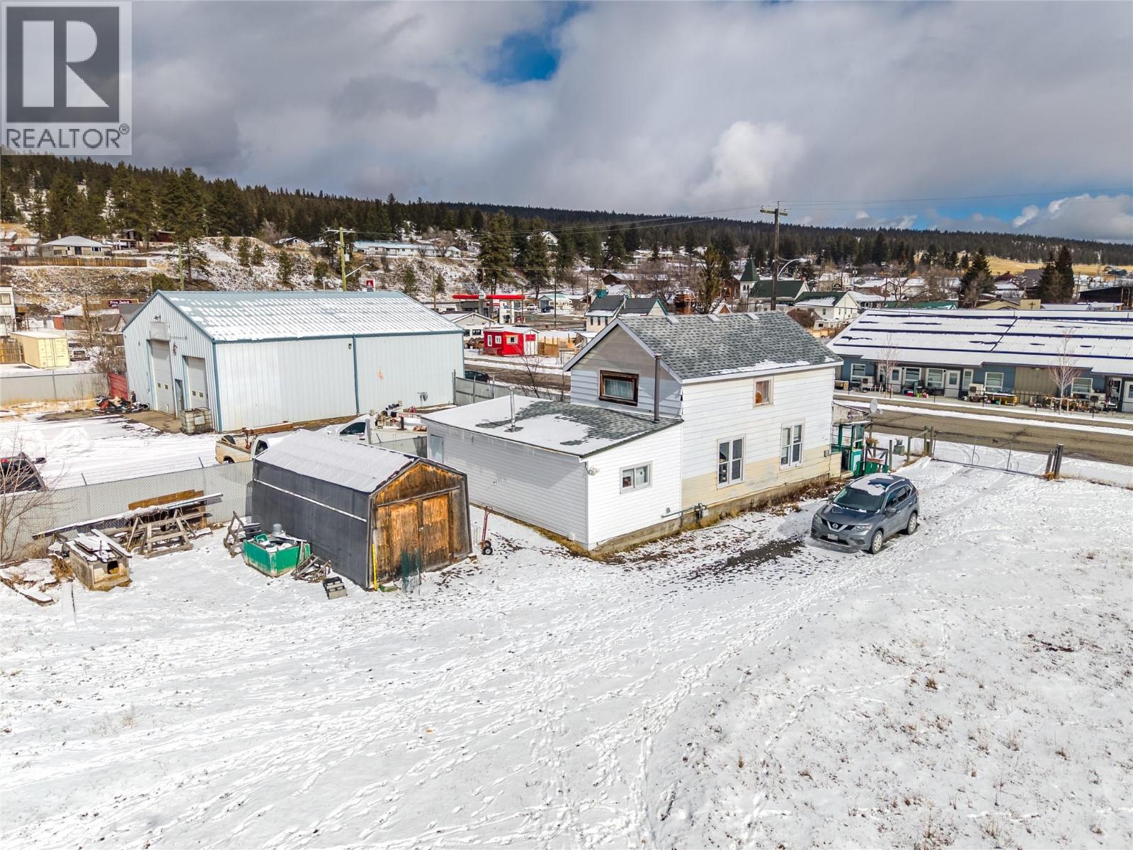 307 SMITH AVENUE - 33