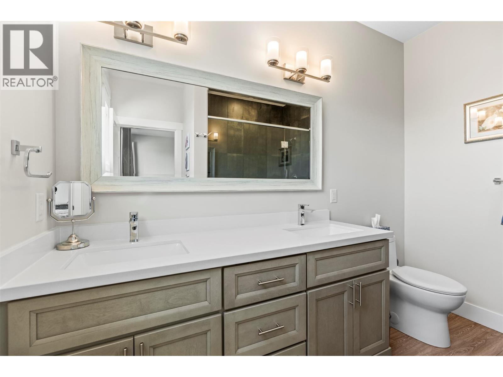  1021 17 Avenue Southeast, Salmon Arm