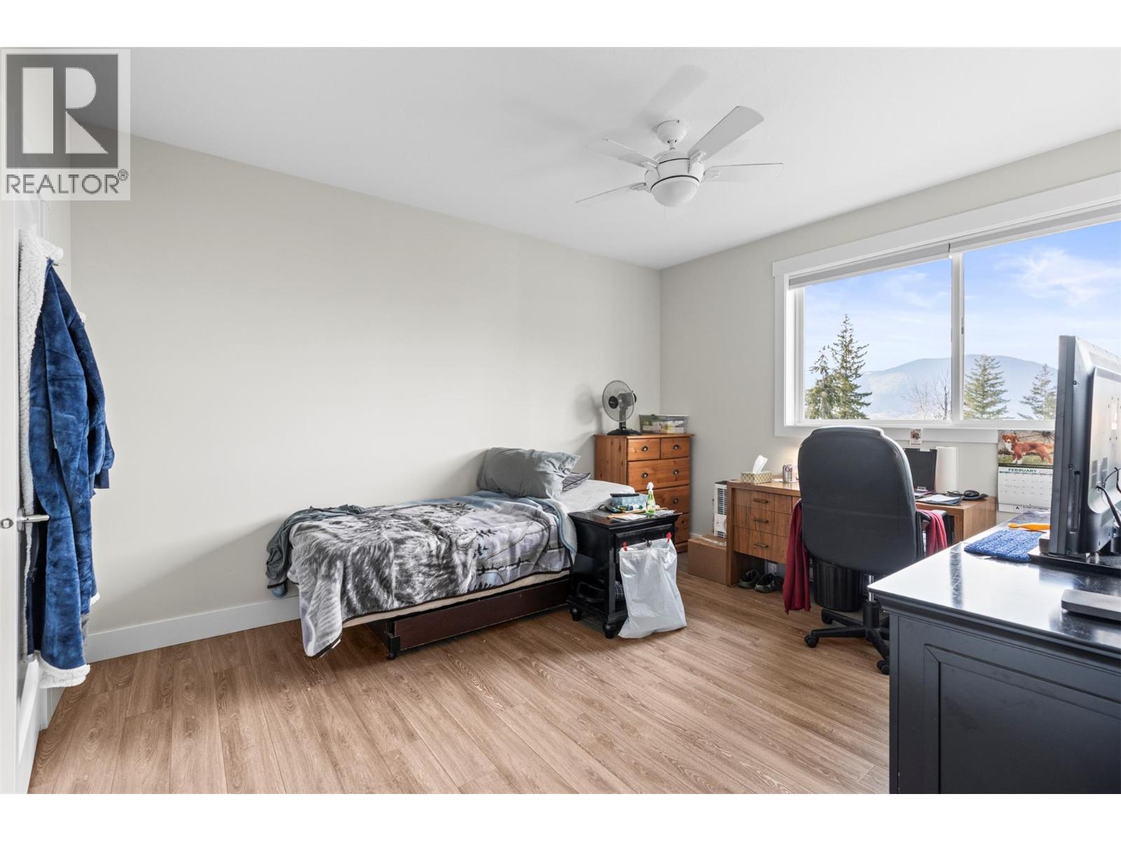  1021 17 Avenue Southeast, Salmon Arm