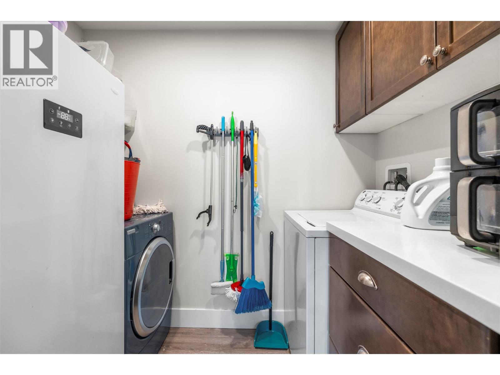  1021 17 Avenue Southeast, Salmon Arm