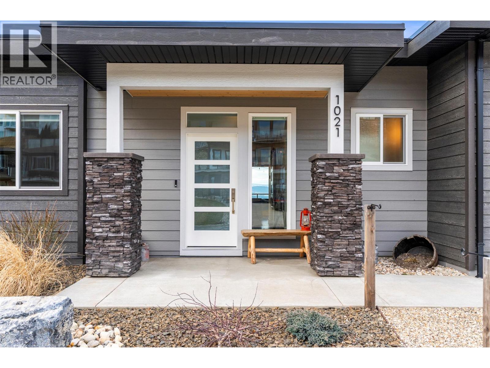  1021 17 Avenue Southeast, Salmon Arm