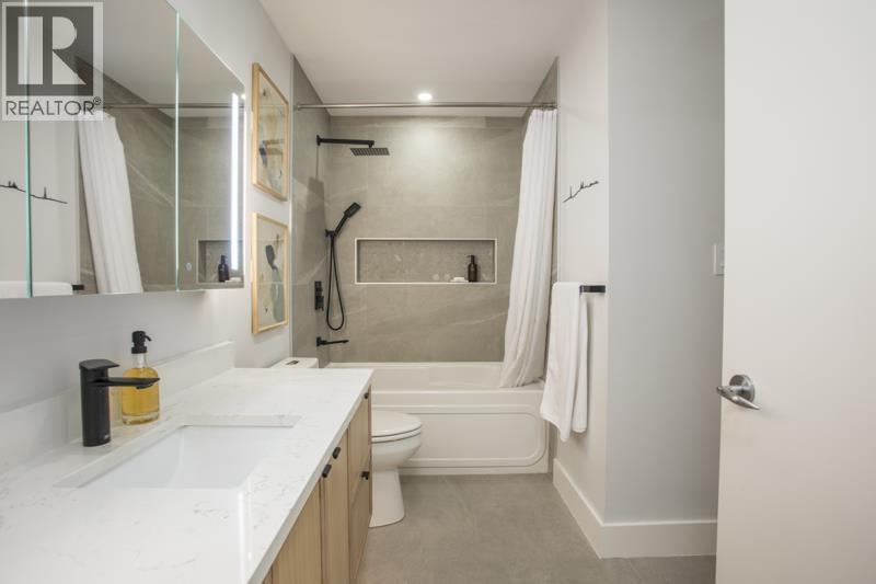 #319-9233 FERNDALE Road, Richmond