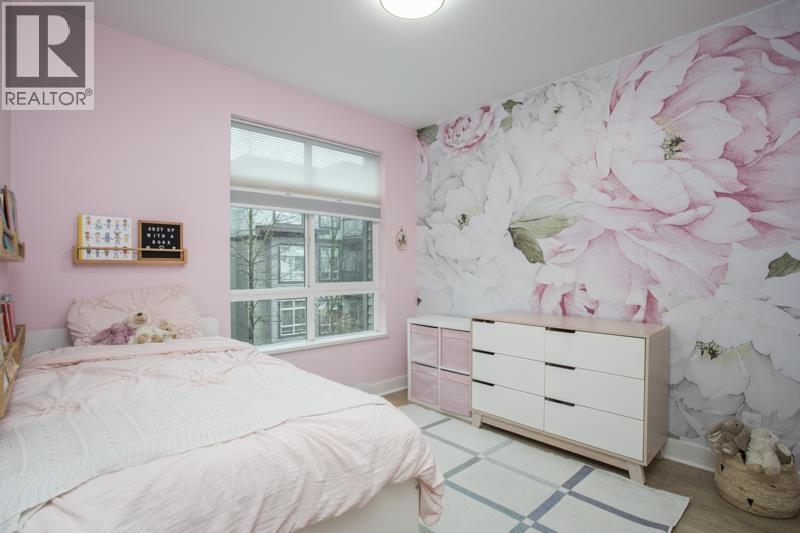 #319-9233 FERNDALE Road, Richmond