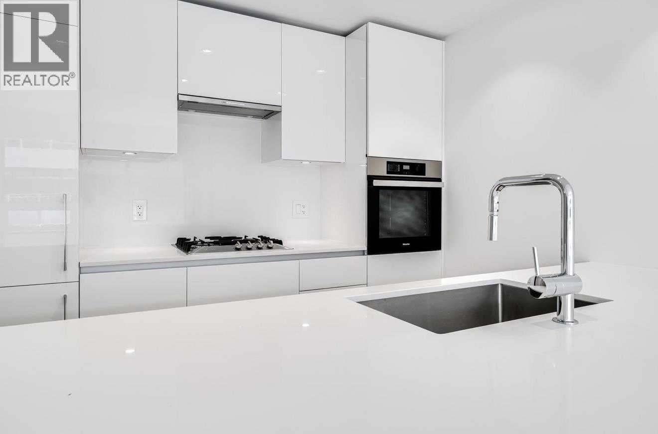 #611-5788 GILBERT Road, Richmond