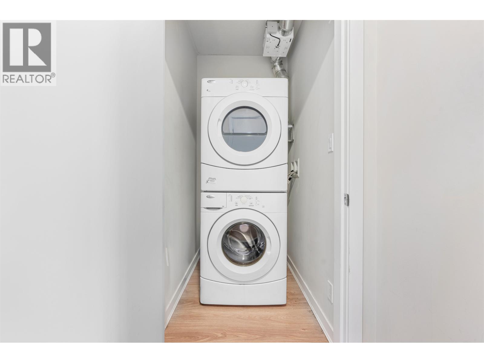 1602 125 COLUMBIA STREET, New Westminster