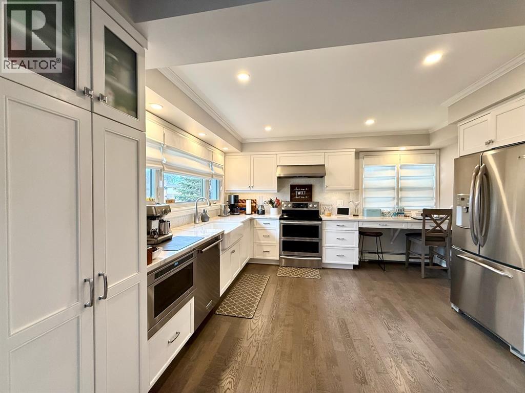 1137 Gurd STREET - 13